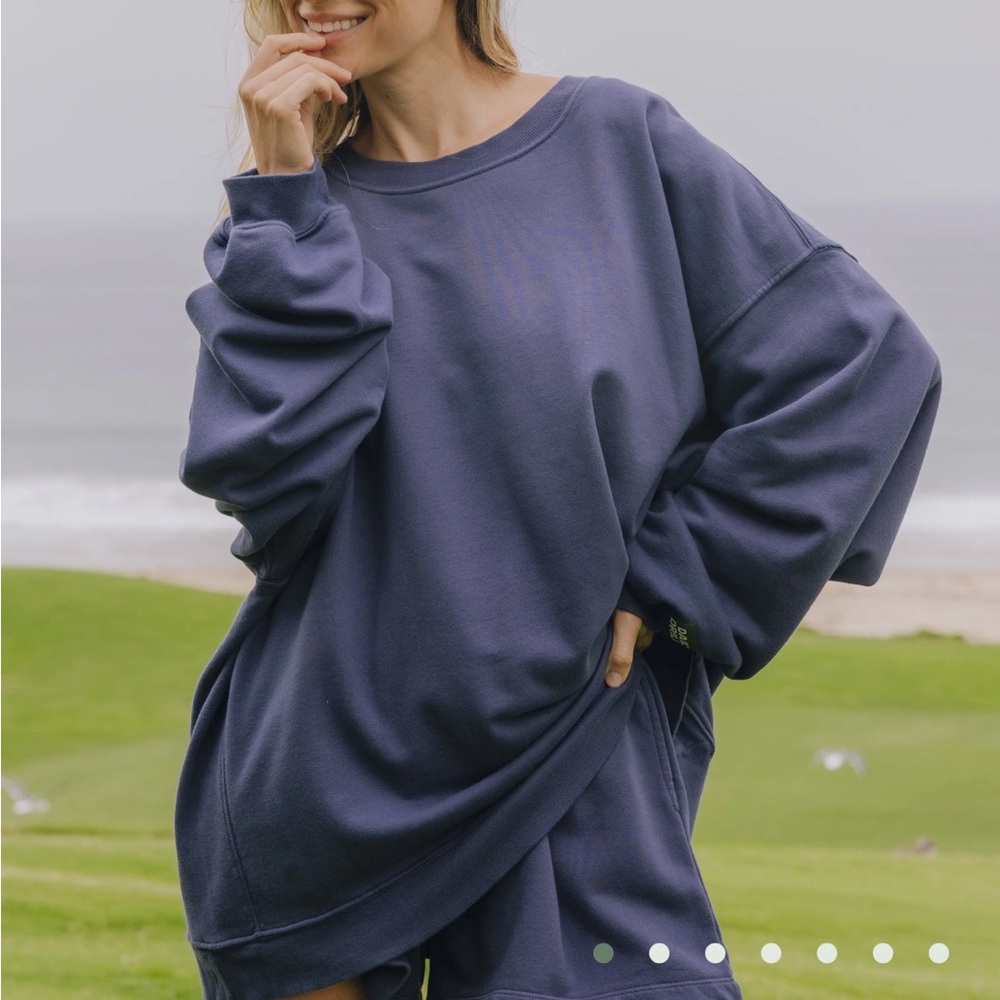 Daily Drills Unisex Oversized Crew Navy